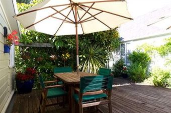 Bed & Breakfast Cambria House