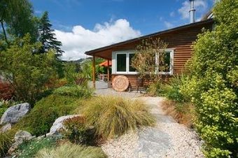 Hostal Joya Garden & Villa Studios