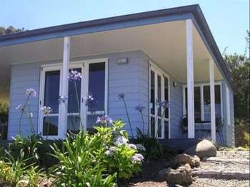 Agroturismo Nightingale Falls Farmstay Retreat