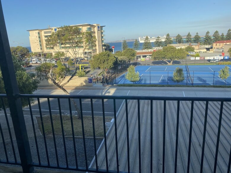 Apartment On Tennyson