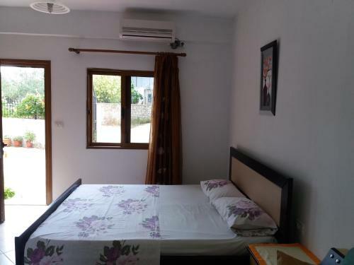 Ksamil Apartments