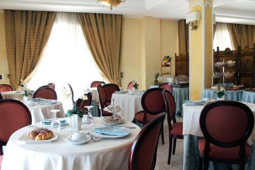 Hotel D'angelo Palace