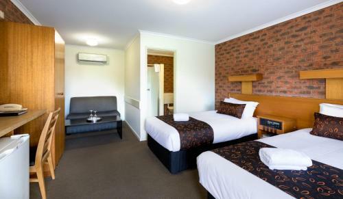Advance Motel