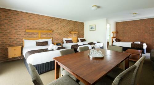 Advance Motel