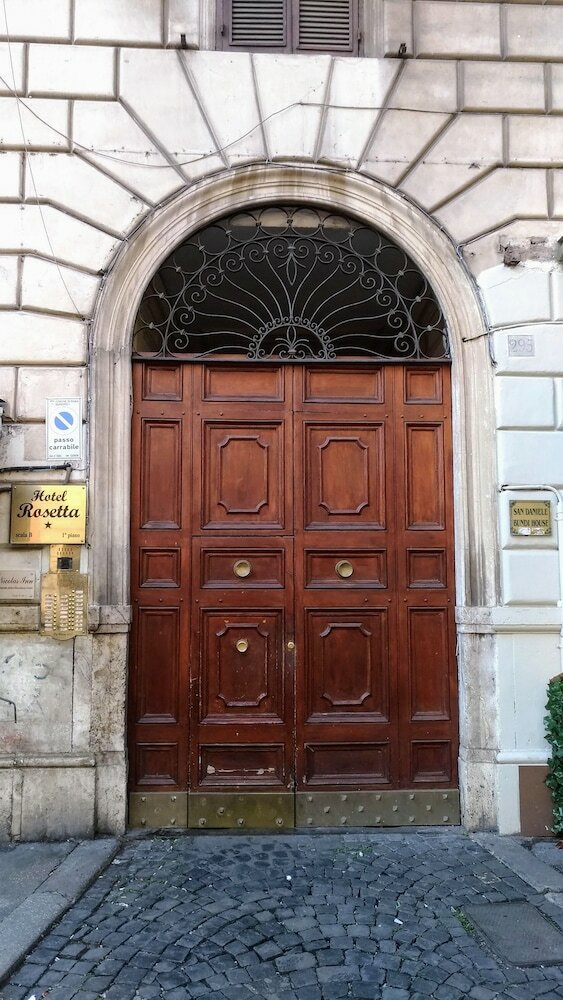Hotel Nicolas Inn