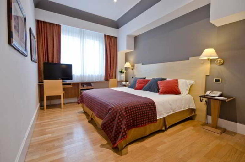 Hotel Plaza Op�ra