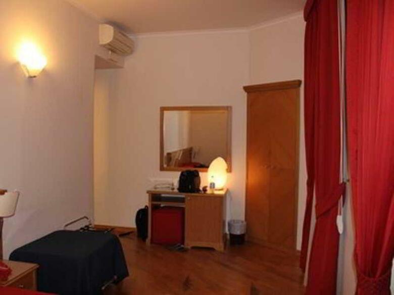 Roma Dei Papi Hotel De Charme