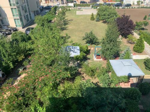 Hostal Lilia Guest House
