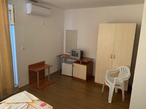 Hostal Lilia Guest House