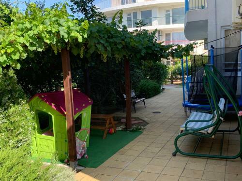 Hostal Lilia Guest House