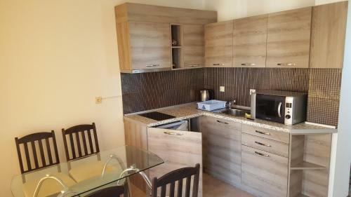 Hostal Lilia Guest House