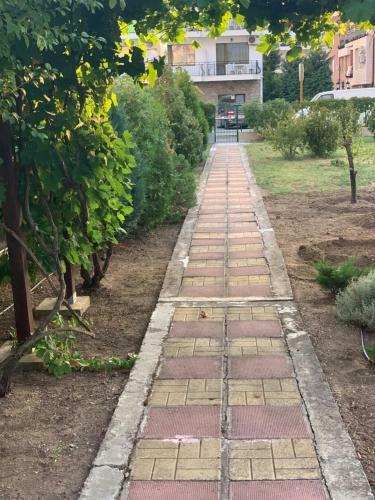Hostal Lilia Guest House