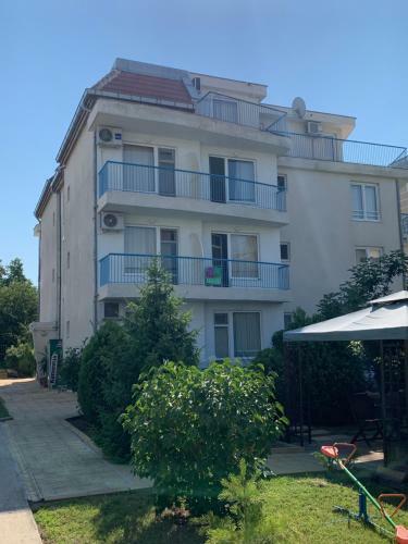 Hostal Lilia Guest House