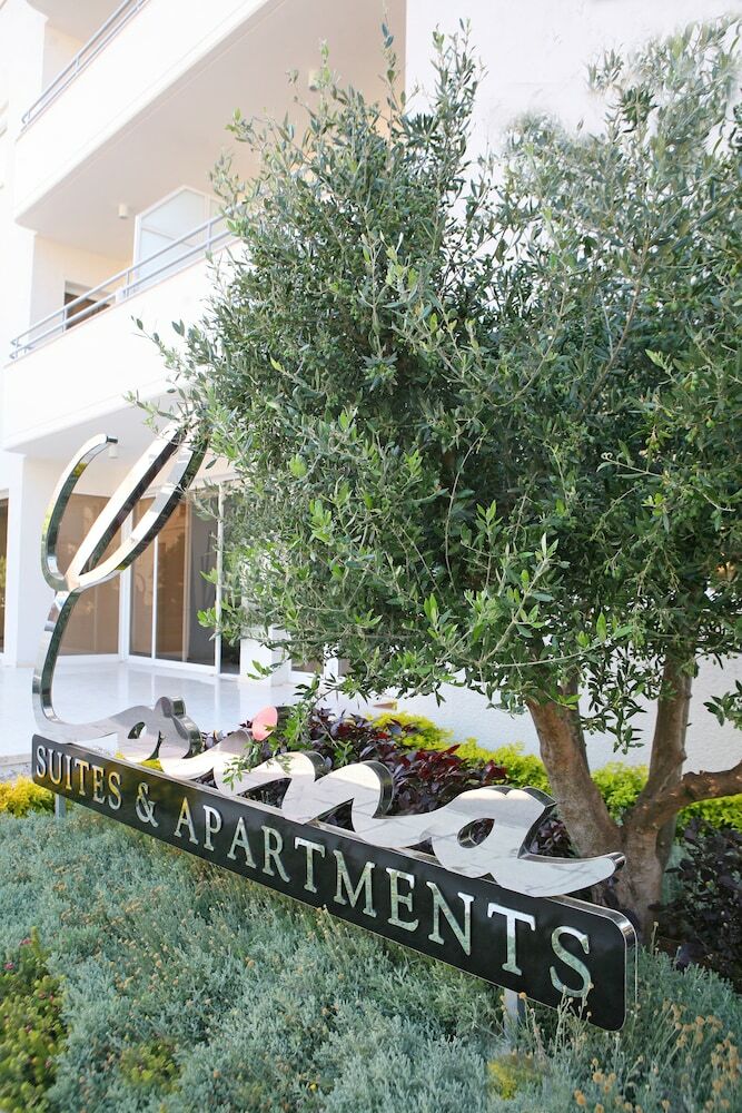 Corina Apartments