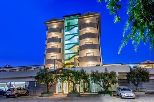 Residencia Arcom Palace