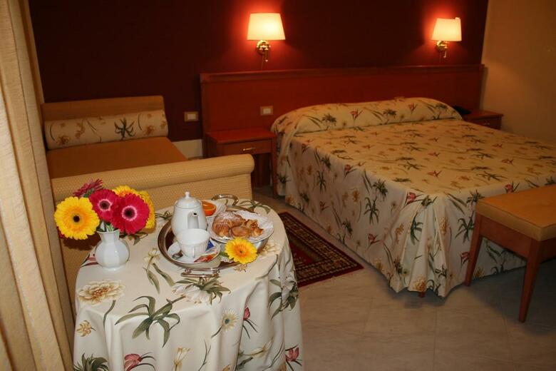 Hotel Orleans