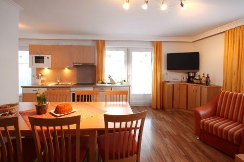 Hostal Amontanara