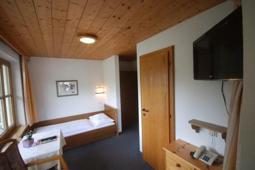 Hostal Pension Tirol