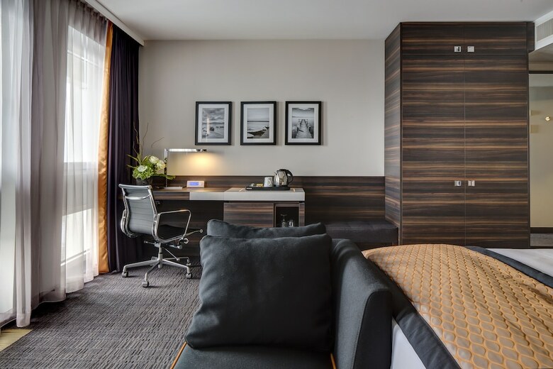 Best Western Plus Hotel Beaulac