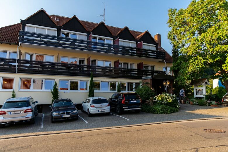 Hostal Landhaus Fluch