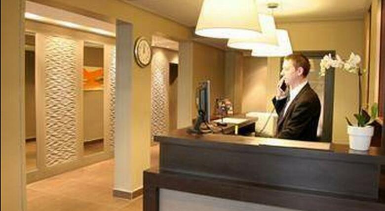 Hotel Best Western Le Montmartre - Saint Pierre