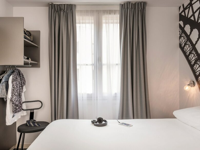 Hotel Paris Eiffel Cambronne
