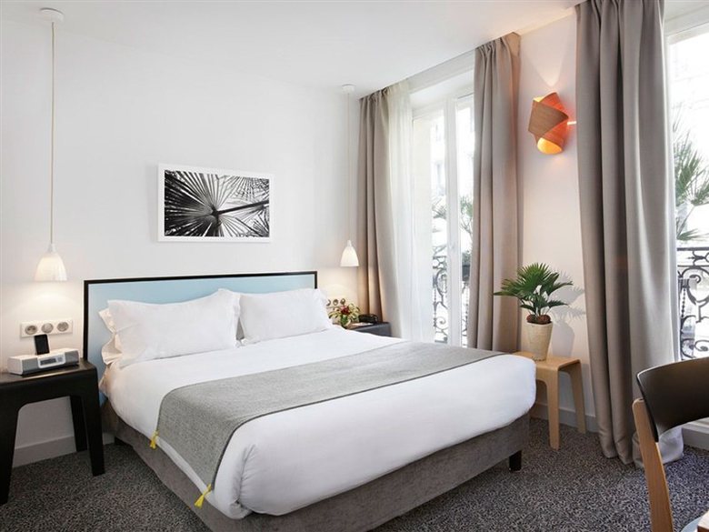 Hotel Palm Opera