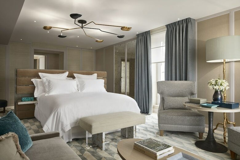 Hotel De Crillon