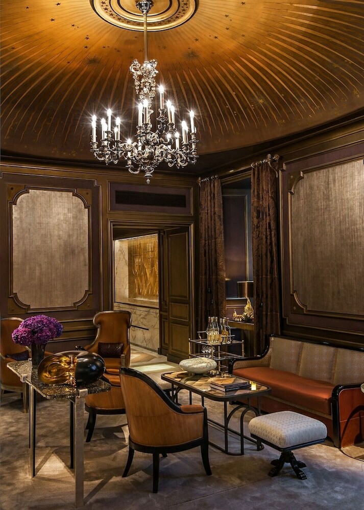 Hotel De Crillon