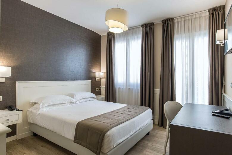 Hotel Alimandi Via Tunisi