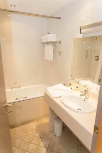 Marine Court Hotel