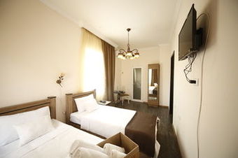 Hotel Log Inn