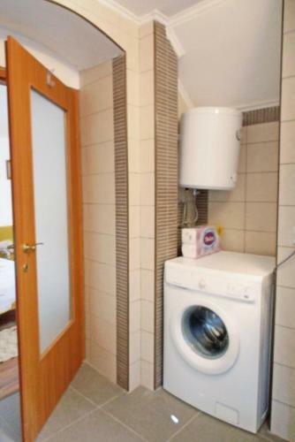 Apartments With A Parking Space Veli Losinj (losinj) - 8029
