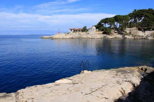 Apartments With A Parking Space Veli Losinj (losinj) - 8029