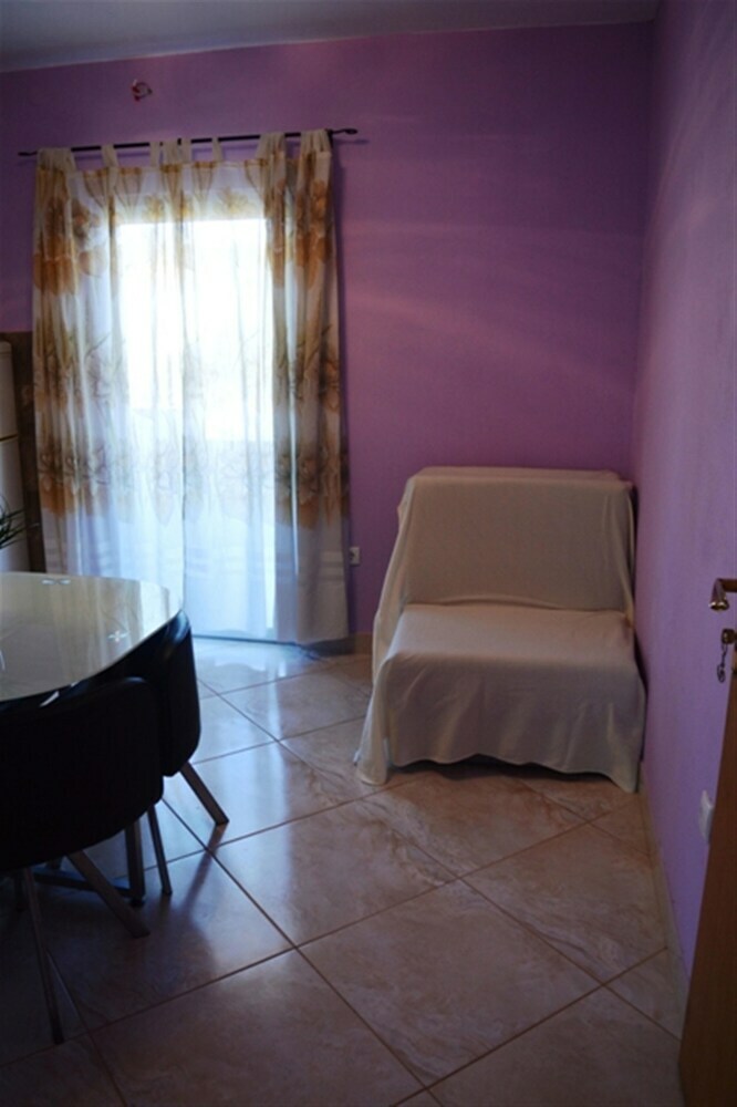 Apartments Mladen