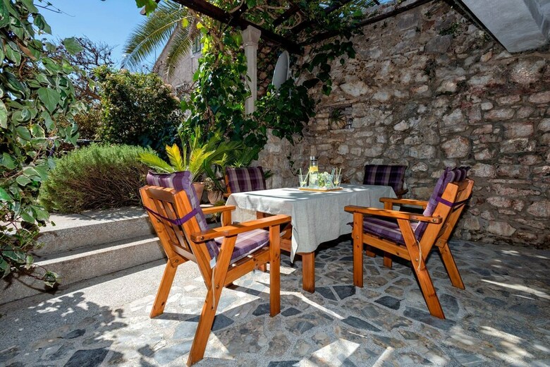 House Darina