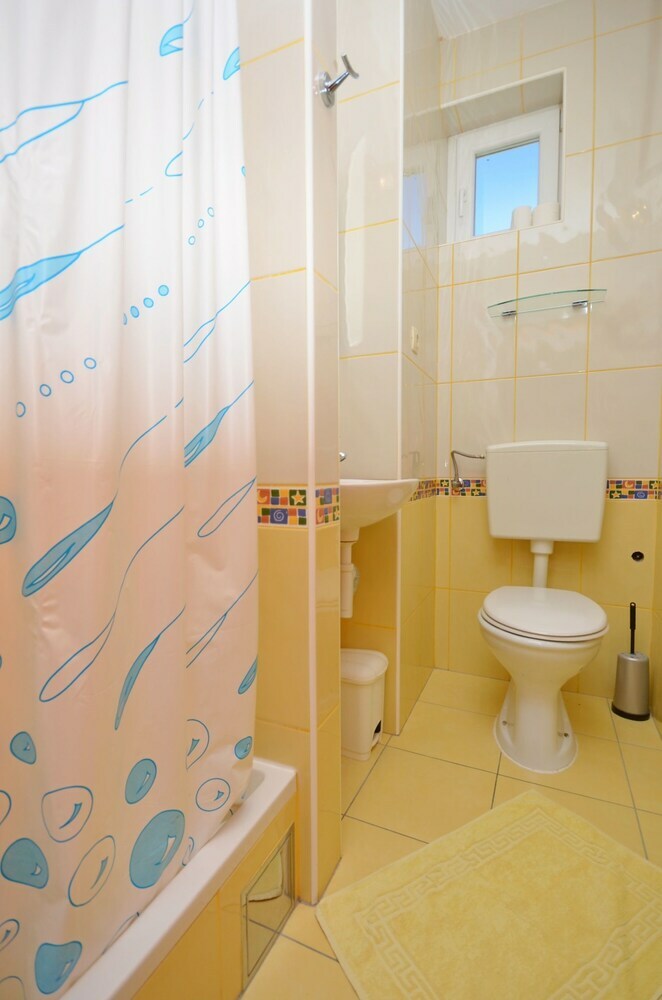Apartments And Rooms Mara