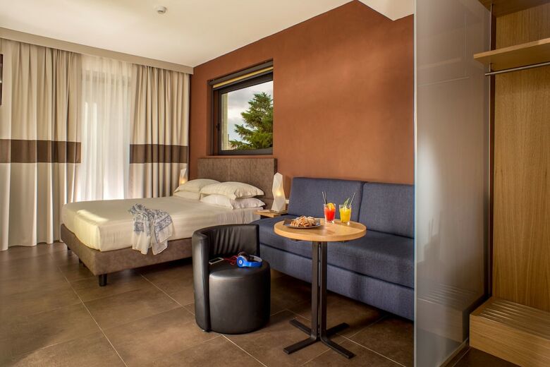 Best Western Plus Hotel Spring House