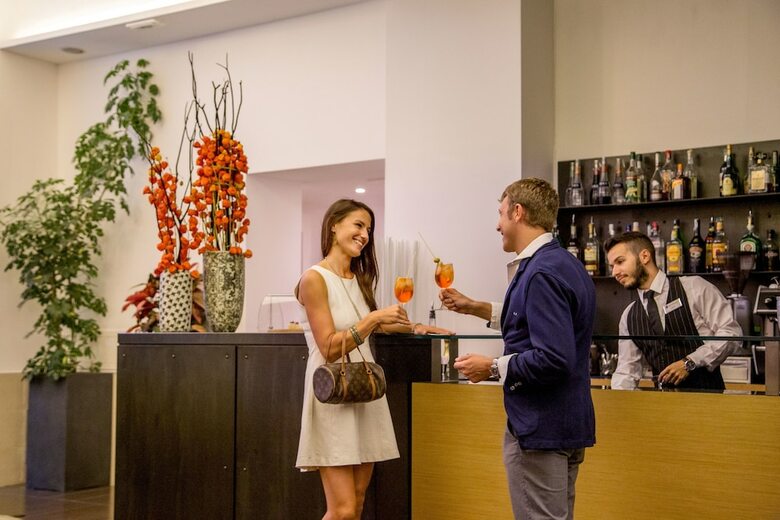 Best Western Plus Hotel Spring House