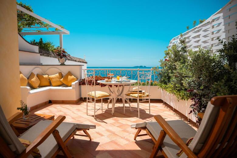 Hotel Buca Di Bacco