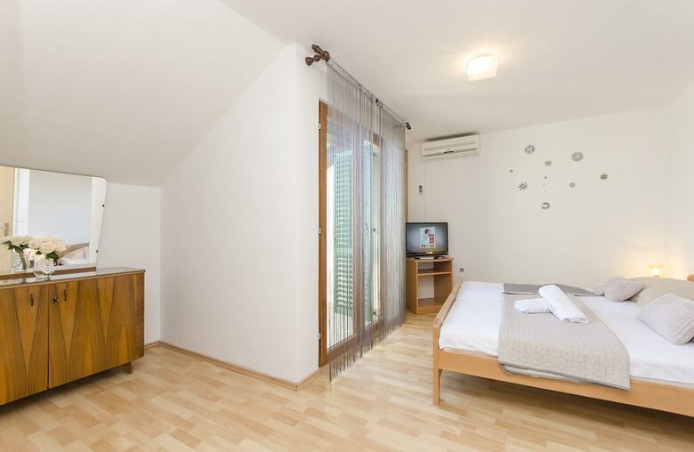 Apartments Vlade