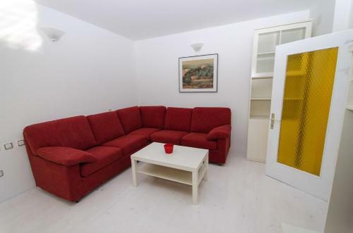 Three-bedroom Apartment Crikvenica Near Sea