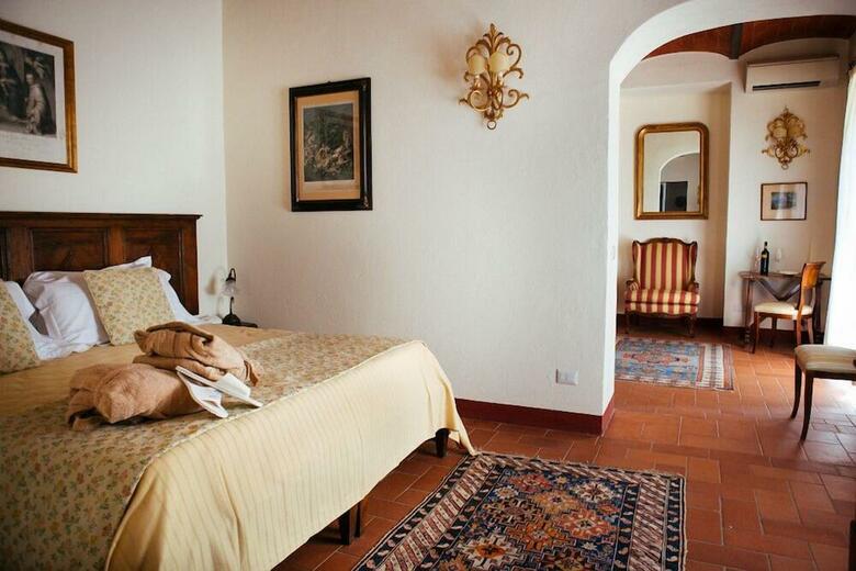 Hotel Relais Vignale