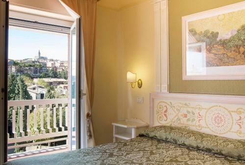 Hotel Tuder
