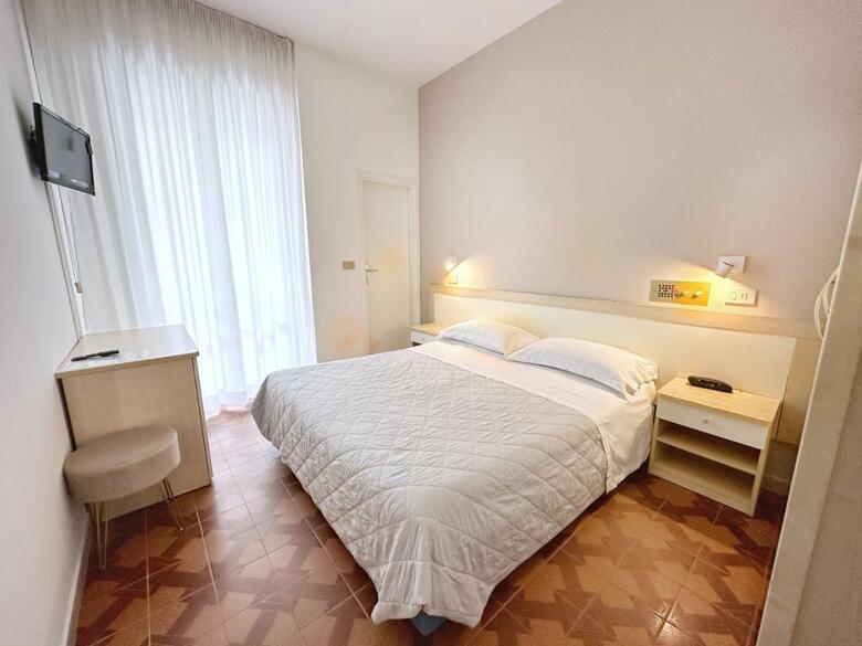 Hotel Brown