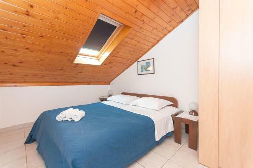 Apartments And Room Danijel