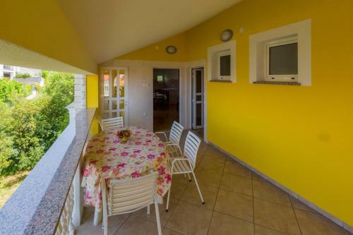 Two-bedroom Apartment Crikvenica 32