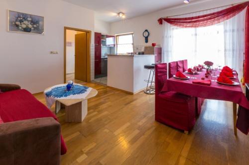 Three-bedroom Apartment In Crikvenica XI