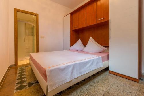 Three-bedroom Apartment In Crikvenica XI