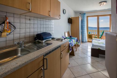 Three-bedroom Apartment In Crikvenica XI